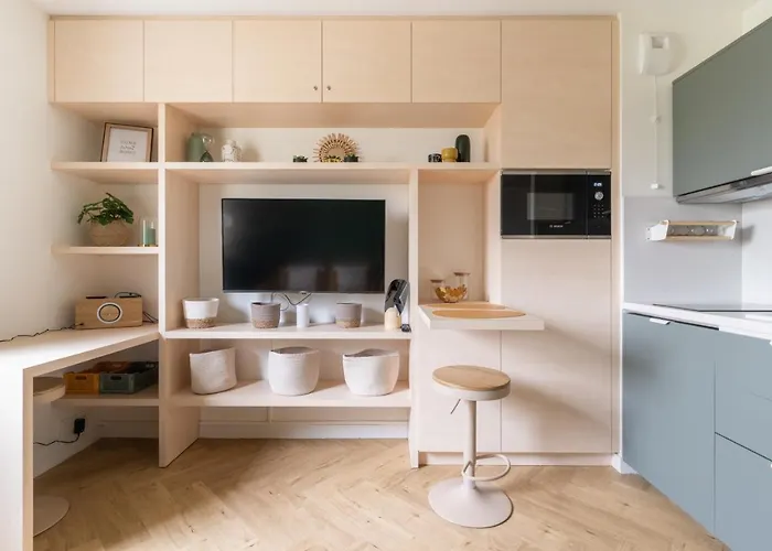 Refait A Neuf Avec Parking En Bord De Loire *